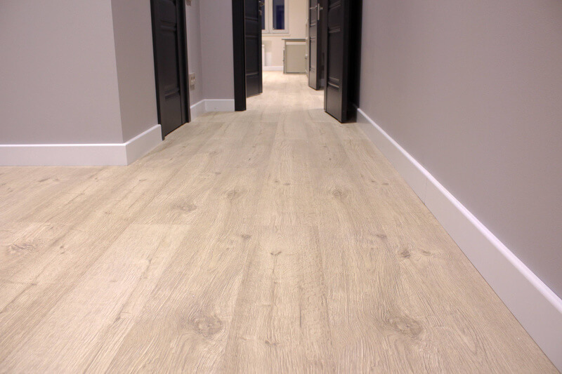 Беспороговый монтаж Арт-Винила 